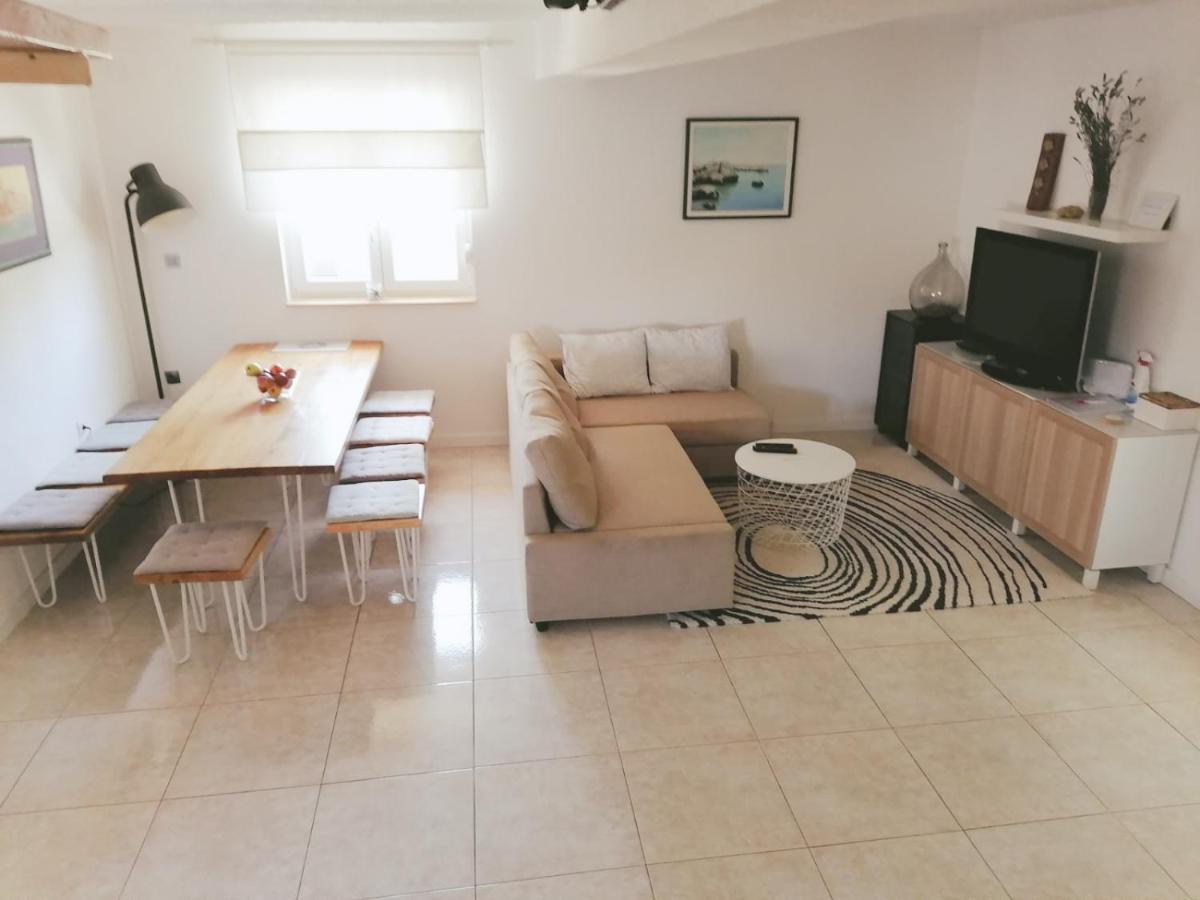 House For Rent Paola Villa Ražanac Exterior foto