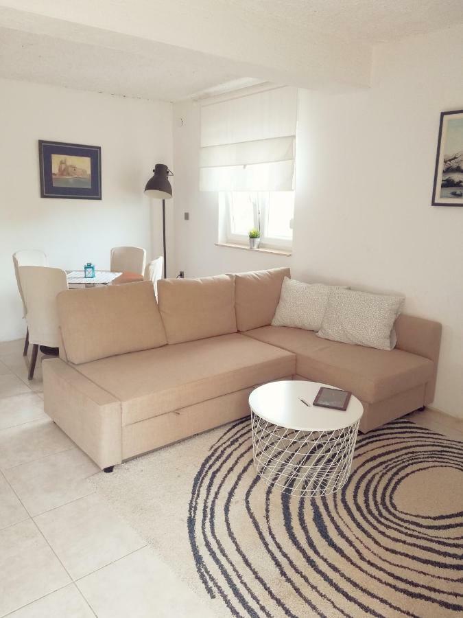 House For Rent Paola Villa Ražanac Exterior foto
