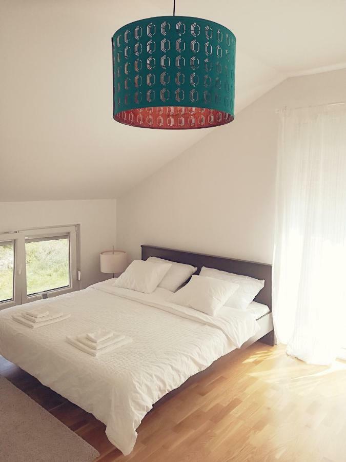 House For Rent Paola Villa Ražanac Exterior foto