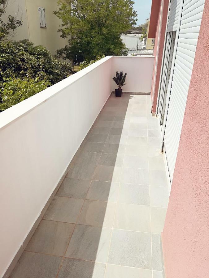 House For Rent Paola Villa Ražanac Exterior foto